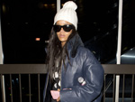 Rihanna: Engagiert T-Shirts-Jäger