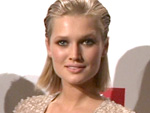 Toni Garrn: Setzt sich für Mädchen in Afrika ein