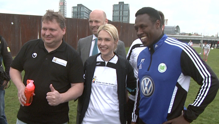 Manuela Schwesig und Pablo Thiam (Foto: HauptBruch GbR)