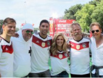 Fan-Meile: Helene Fischer, Andreas Bourani, DJ Ötzi und die Höhner feiern die Weltmeister