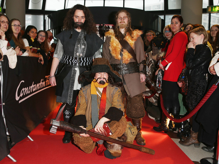 Verkleidete Fans bei der Premiere von "Mara und der Feuerbringer" (Foto: Constantin Film)