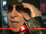 Klaus Meine eröffnet das „The Wall Museum“ in Berlin