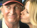 Veronica Ferres küsst Otto Waalkes: So rasant fährt die Schauspielerin Auto!