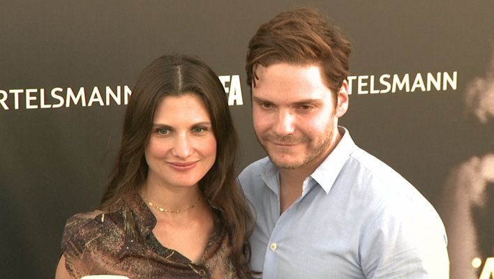 Daniel Brühl und Freundin Felicitas Rombold UFoto: HauptBruch GbR)