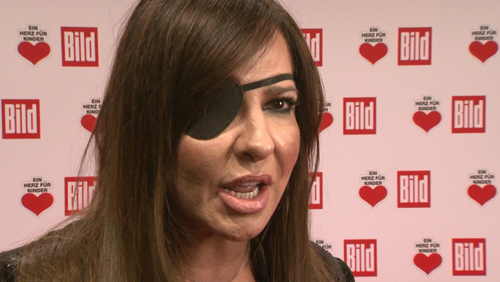 Simone Thomalla: Deshalb trug sie bei „Ein Herz für Kinder“ eine Augenklappe