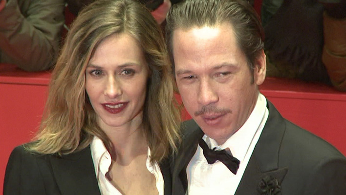 „Django“ eröffnet Berlinale 2017: Stars bibbern auf dem roten Teppich