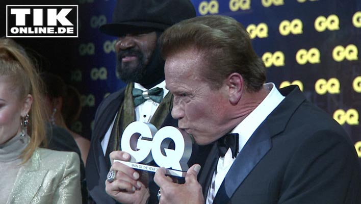 GQ Awards 2017 – Arnold Schwarzenegger total gerührt!