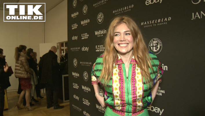 Pralles Outfit – Palina Rojinski in „Versace“!