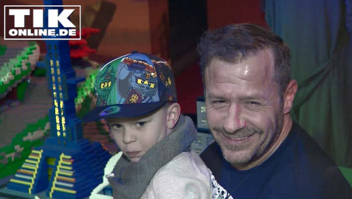 Legoland Ninjago Tempel – Opa Willi Herren zeigt seinen Enkel