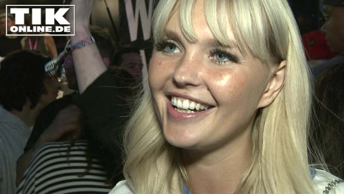 Bonnie Strange – Wünscht sich fünf Kinder, eines „gay“!