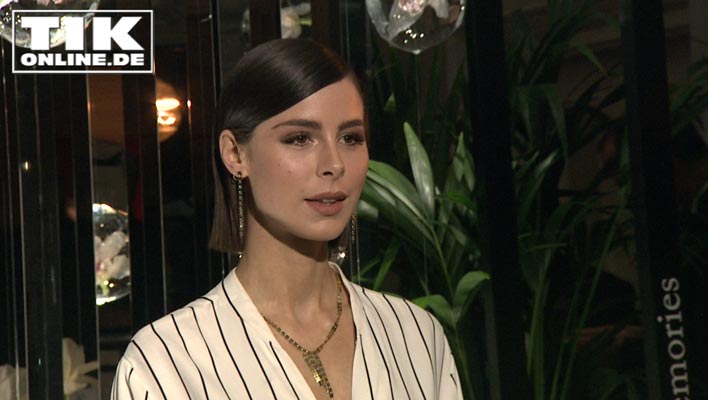 Wow-Auftritt – Lena Meyer-Landrut im 20er-Jahre-Look!