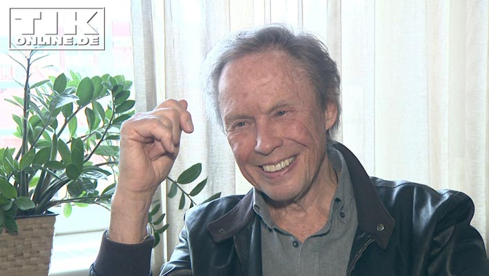 Peter Kraus wird 80 – Über Musik, Damenslips, Helene Fischer und seine Abschiedstour!