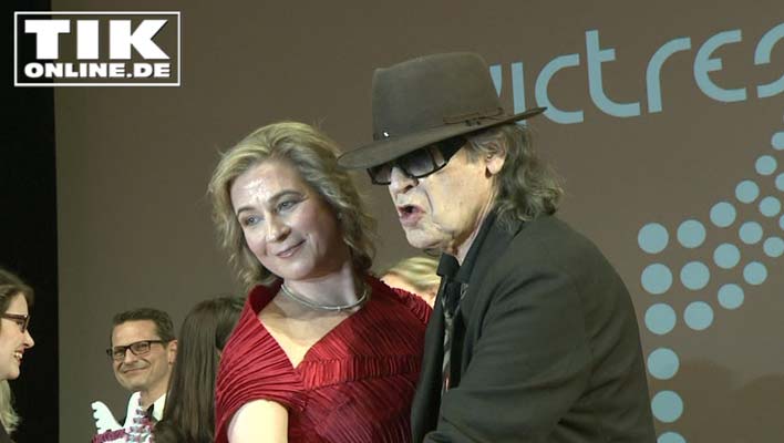 Victress Awards 2019 – Claudia Pechstein geehrt, Udo Lindenberg schwärmt über seine Mama!