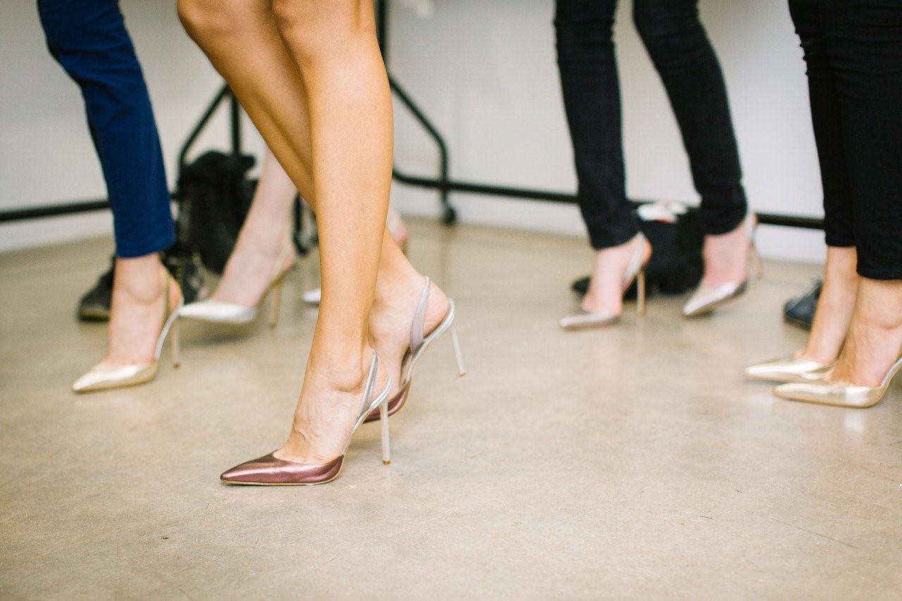 Schlechte Nachrichten für High Heels – Fitness und Gesundheit beginnt bei den Füßen!