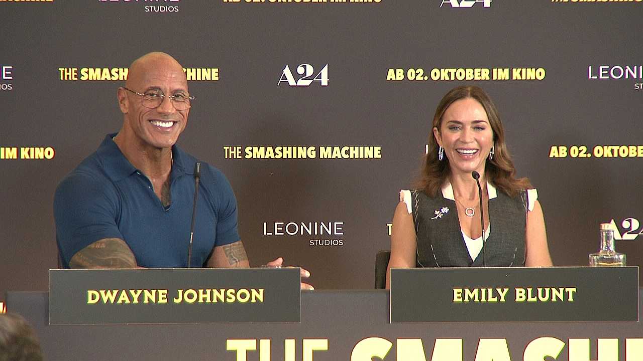 Dwayne Johnson und Emily Blunt in Berlin – Was sie bei der Pressekonferenz von THE SMASHING MACHINE erzählten
