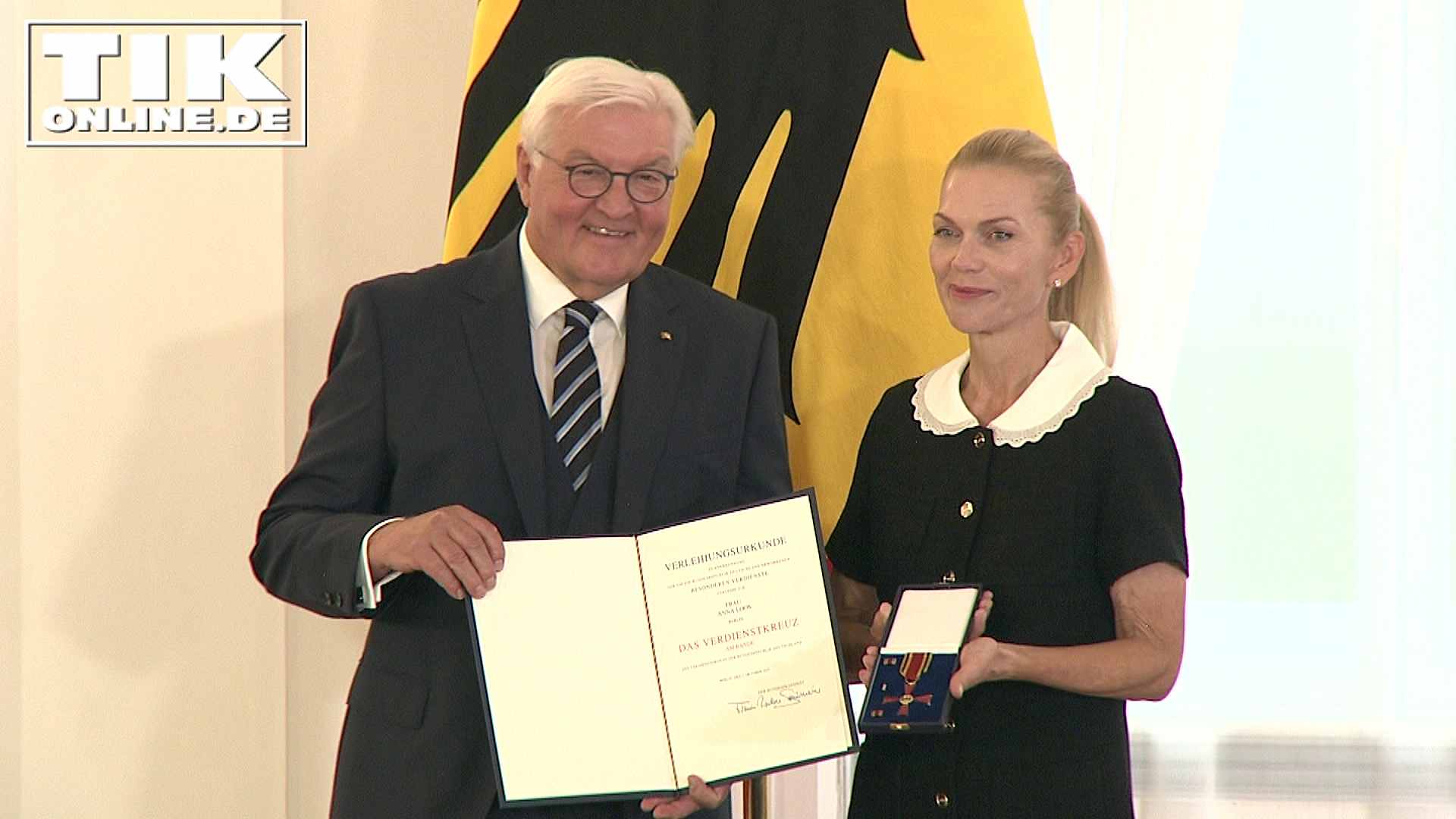Philipp Lahm und Anna Loos erhalten Bundesverdienstkreuz