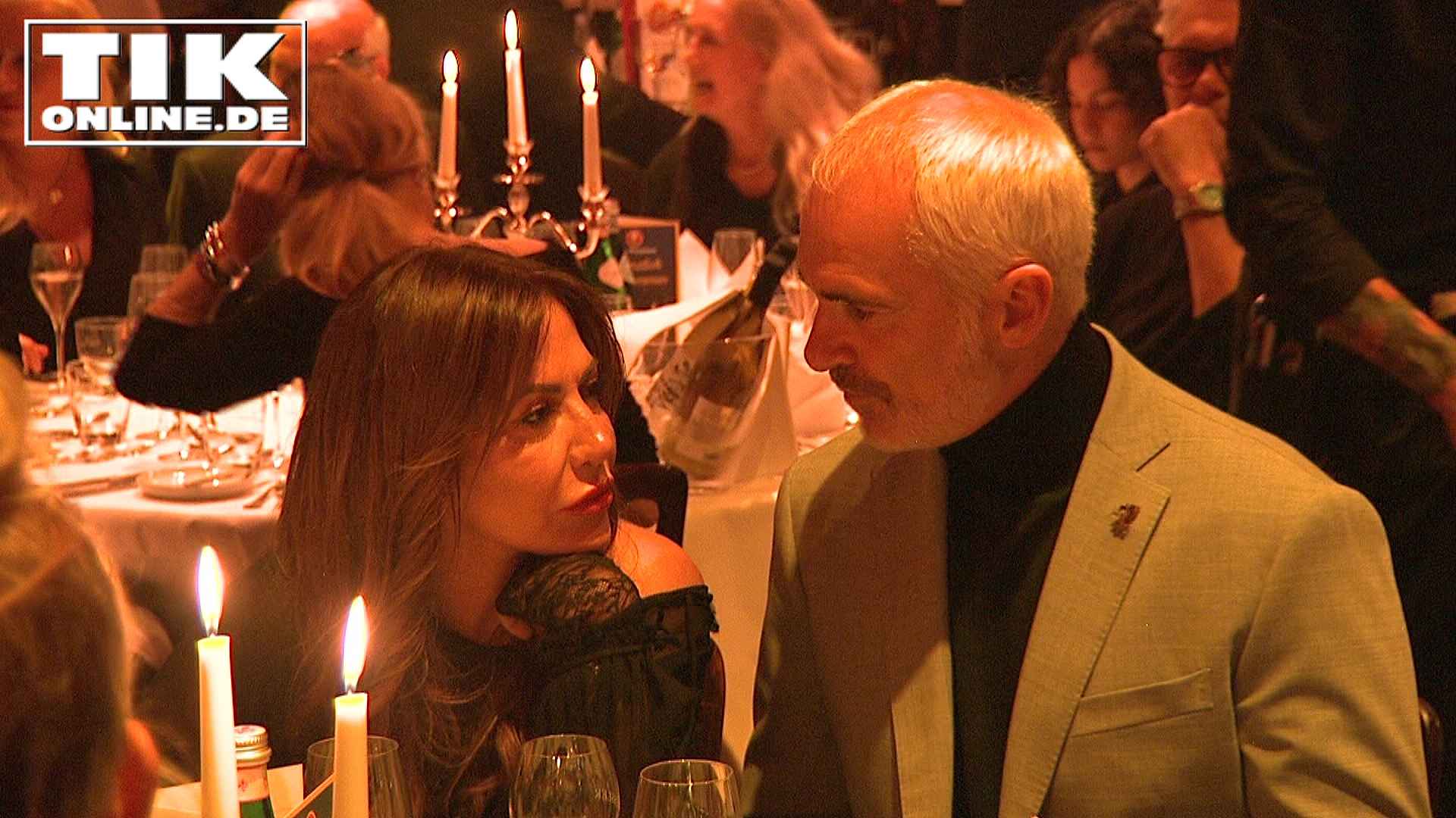 Palazzo-Premiere – Simone Thomalla romantisch mit Freund René