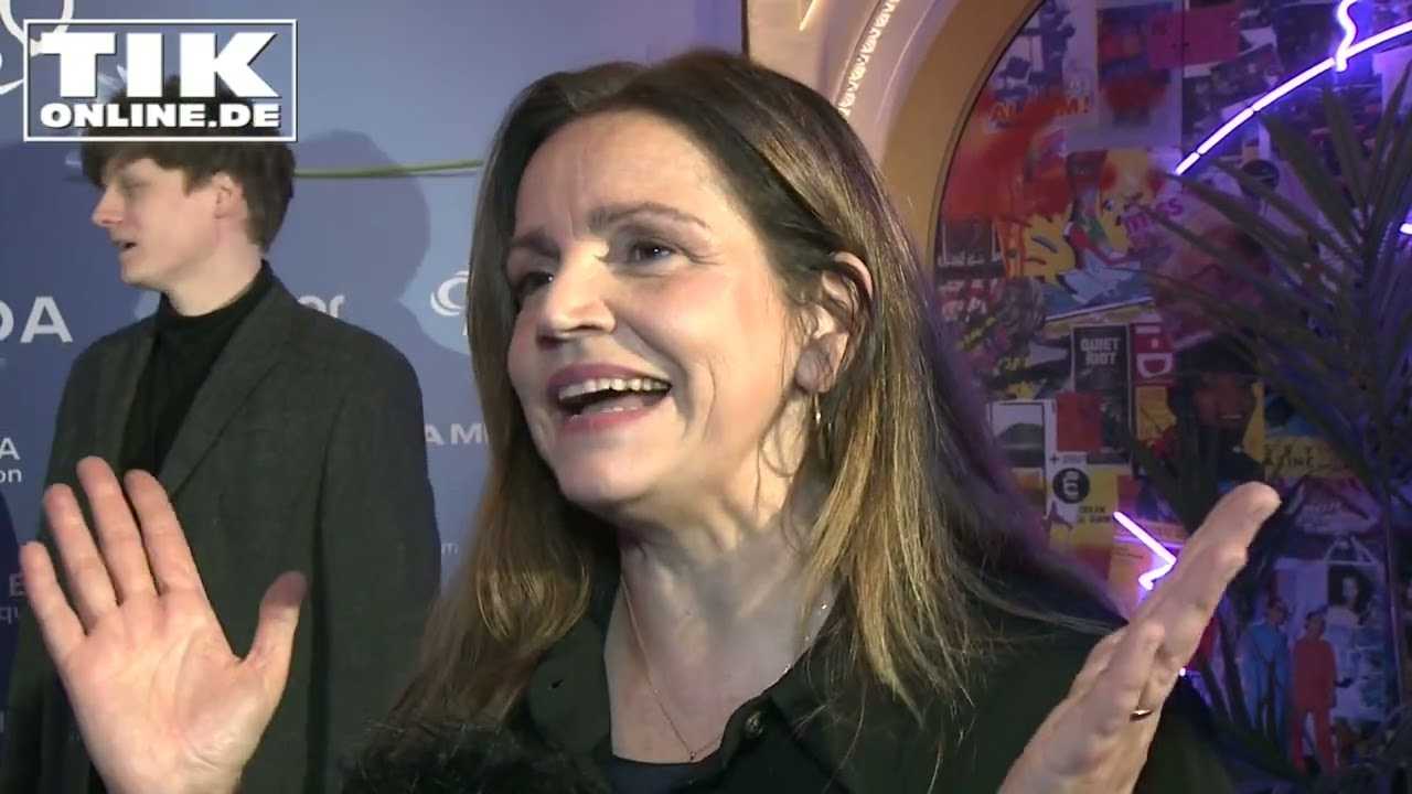 Rebecca Immanuel packt aus: Warum man im deutschen Film „nicht richtig“ küsst