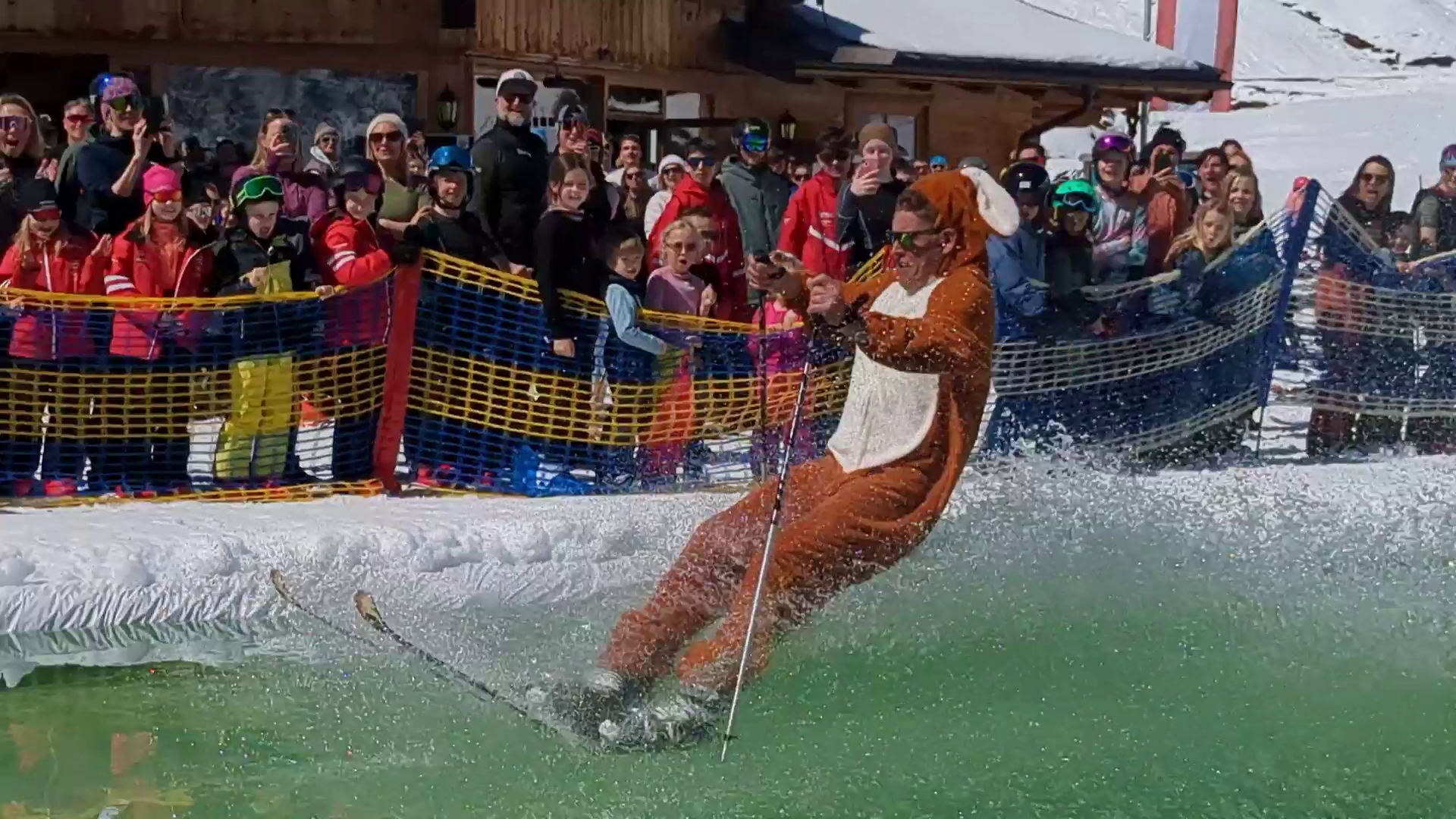 Waterslide 2026 – Der Ski-Hase im Eispool