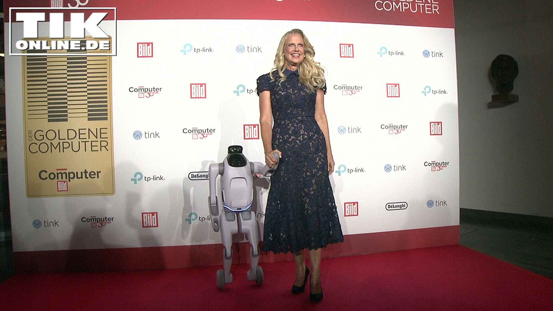 Barbara Schöneberger beim „Goldenen Computer“ – Eine Million Follower dank „sexy Content“