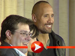 Dwayne Johnson und Carla Gugino zur Premiere in Berlin