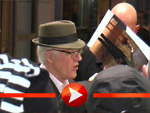 Steve Martin und Jean Reno verlassen das Hotel