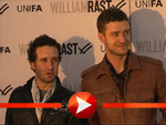 Justin Timberlake posiert auf der Bread & Butter in Berlin kurz für die Fotografen