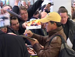 Antonio Banderas: Mit Mütze und Rucksack gelandet!