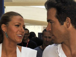 Blake Lively: Legt Ryan Reynolds seine Klamotten raus