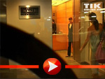Britney Spears checkt im Hotel ein
