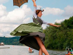 Dirndlflugtag: Mut und Anmut in Regensburg!