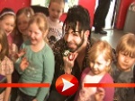 Harald Glööckler macht Kinder froh