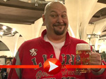 Schwergewicht Jumbo Schreiner bei der Eröffnung des ‚Hofbräu Berlin‘