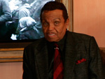 Joe Jackson: Michaels Papa besucht Auswandererausstellung in Hamburg!