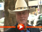 Larry Hagman über seine 100 Hüte