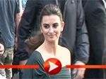 Penelope Cruz trifft am Roten Teppich in Berlin ein
