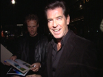 Star-Alarm in Berlin: Pierce Brosnan mischt sich unters Volk!