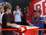 Pietro Lombardi: Zocken um ein Autogramm