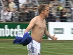 Oliver Pocher halb nackt beim Fußball: Sandy schwebte im Helikopter ein!