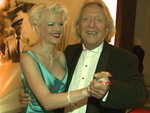 Bachelor-Kandidatin turtelt mit Playboy: Was läuft zwischen Melanie Müller und Rolf Eden?