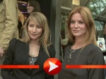 Esther Schweins, Eva Habermann und Florentine Lahme posieren bei der Akt-Ausstellung